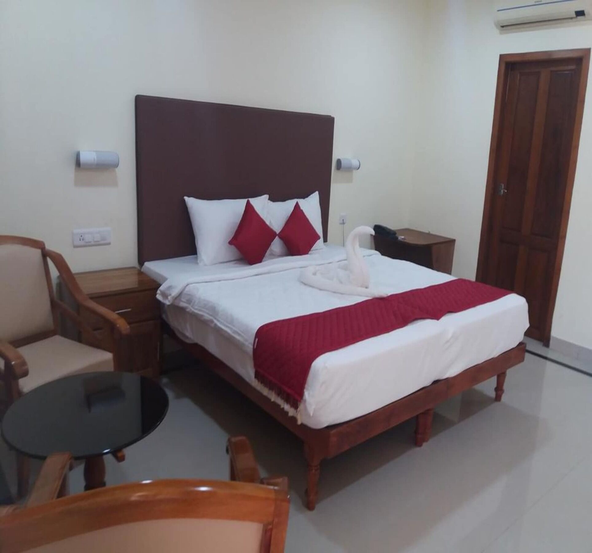 Travancore Island Resort Thiruvananthapuram Exterior photo